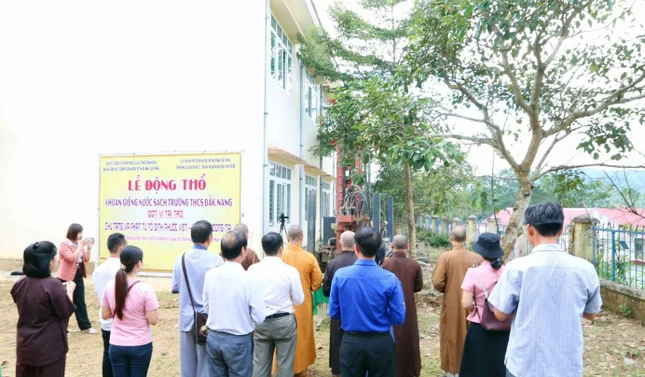 Quang cảnh buổi lễ động thổ Quang cảnh buổi lễ động thổ