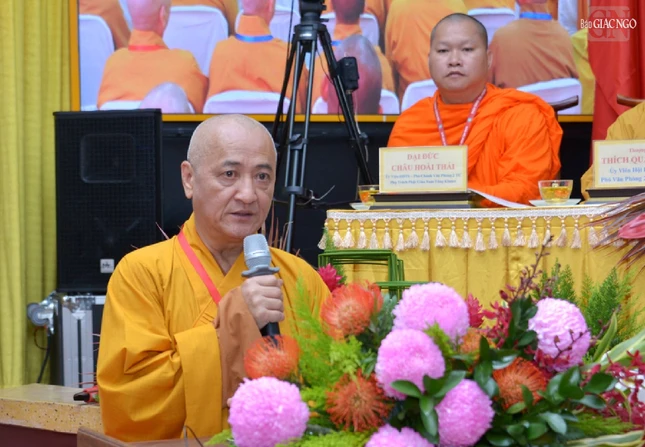 Hòa thượng Thích Huệ Thông phát biểu khai mạc