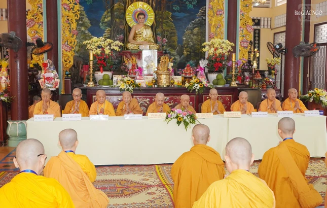 Cung thỉnh Hội đồng Thập sư Ni đàn giới Tỳ-kheo-ni hệ phái Khất sĩ