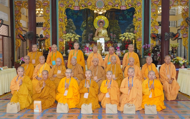 Giới tử thọ giới Tỳ-kheo-ni và Hội đồng Thập sư, Ban Điều hành tại giới trường tịnh xá Ngọc Phương thuộc Đại giới đàn Bửu Huệ