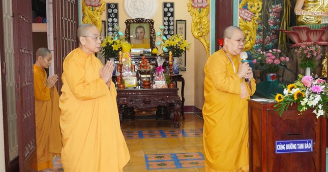 Tấn đàn truyền giới Tỳ-kheo-ni tại giới trường tịnh xá Ngọc Phương thuộc Đại giới đàn Bửu Huệ ảnh 9