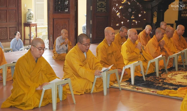 Khóa lễ tại Tổ đường