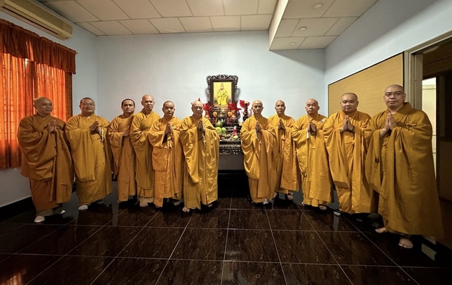 Suốt những năm tháng ở ngôi vị lãnh đạo tối cao, Đại lão Hòa thượng Thích Tịnh Khiết được chư tôn giáo phẩm cung thỉnh vào an trú trong các chùa viện lớn ở Sài Gòn như Xá Lợi, Ấn Quang, Quảng Hương Già Lam… để điều hành mọi Phật sự trọng đại của Giáo hội