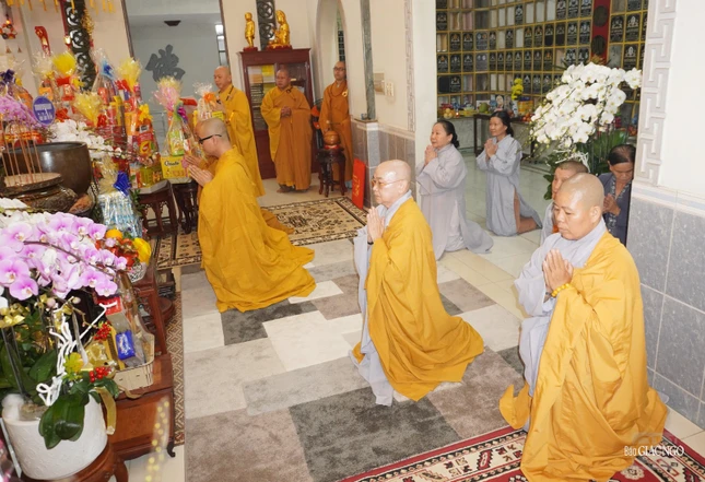 Khóa lễ cung tiến Giác linh Hòa thượng