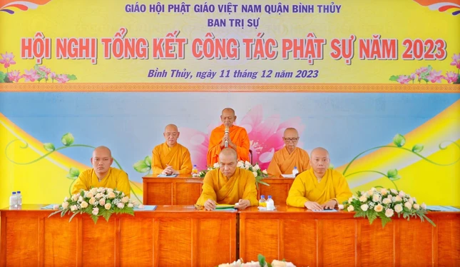 Hòa thượng Đào Như ban đạo từ chứng minh