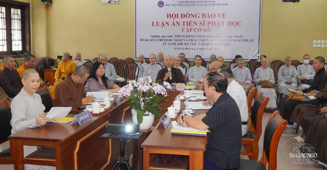 Hòa thượng Thích Đồng Bổn điều hành phiên bảo vệ