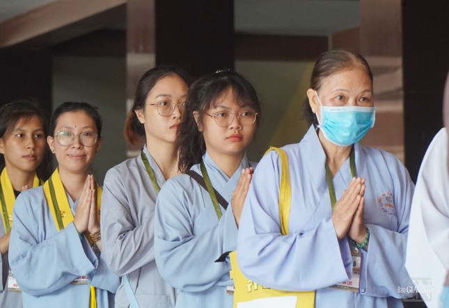 Nhiều bạn trẻ tham dự khóa tu Ngày an lạc