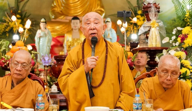 Trưởng lão Hòa thượng Thích Như Tin ban đạo từ chứng minh Trưởng lão Hòa thượng Thích Như Tin ban đạo từ chứng minh