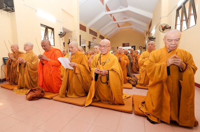 Chư tôn đức tưởng niệm