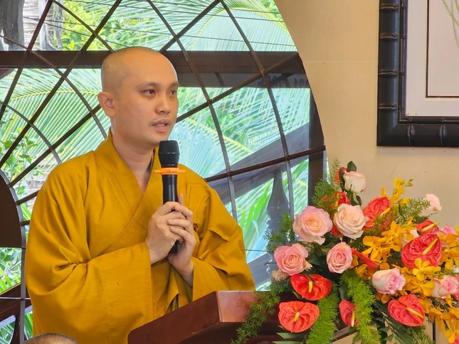 Đại đức Thích Minh Tuấn phát biểu khai mạc