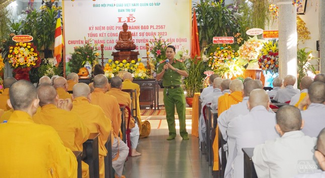 Thượng úy Nguyễn Quốc Tuấn triển khai về công tác phòng cháy chữa cháy