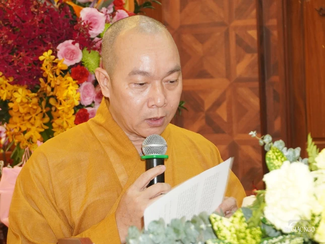 Thượng tọa Thích Thiện Bửu phát biểu khai mạc Thượng tọa Thích Thiện Bửu phát biểu khai mạc