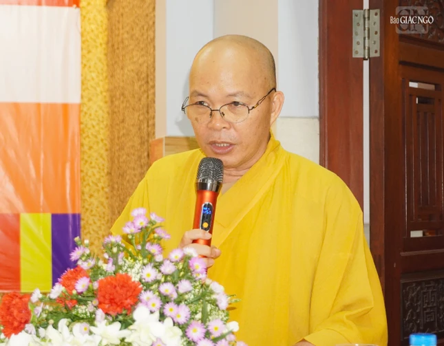 Thượng tọa Thích Trí Thường, Trưởng ban Trị sự GHPGVN Q.12 phát biểu khai mạc