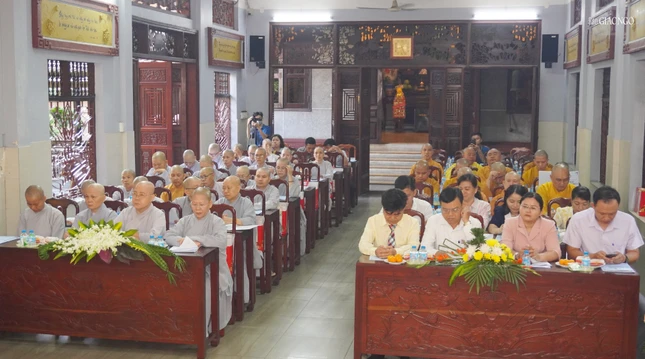 Đại biểu tham dự