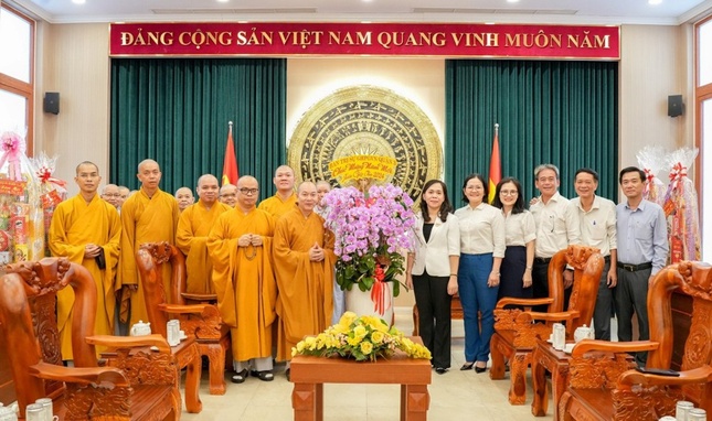 Thăm, chúc Tết 2023 đến lãnh đạo chính quyền quận 3 tại Văn phòng Quận ủy