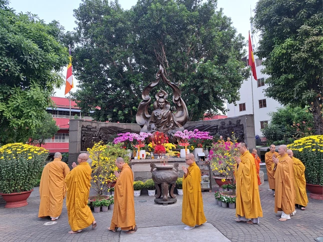 Ban Trị sự GHPGVN Q.3 thành kính tưởng niệm