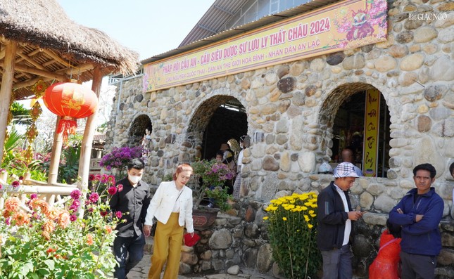 Pháp hội Dược Sư cầu an đầu năm được diễn ra từ ngày mùng 1 đến Rằm tháng Giêng tại chùa