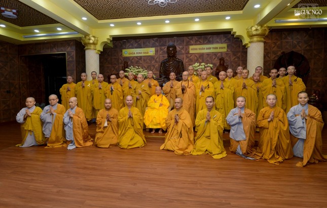 Chụp ảnh lưu niệm