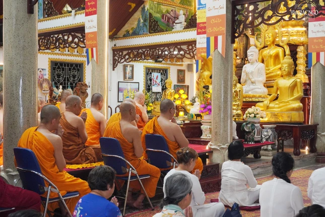 Trang nghiêm tưởng niệm lễ húy nhật Hòa thượng Thích Linh Tâm - khai sơn chùa Phổ Minh