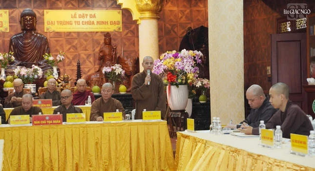 Đại đức Thích Minh Ân báo cáo sơ kết