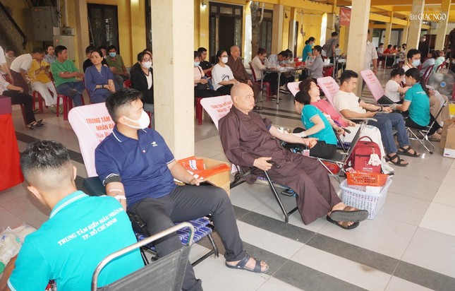 Mỗi giọt máu cho đi, một cuộc đời ở lại