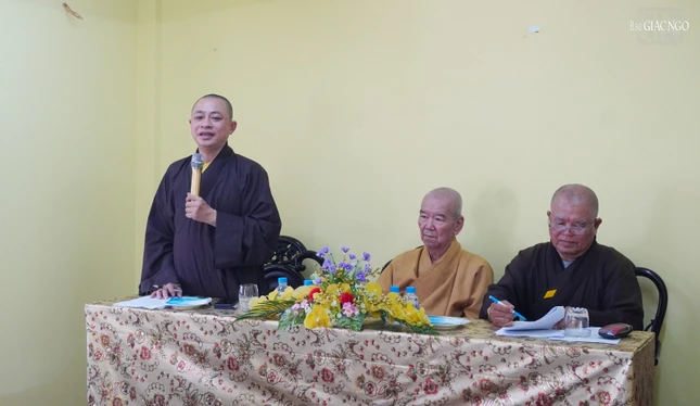 Đại đức Thích Quảng Tiến, Phó Thường trực Ban Trị sự GHPGVN Q.Tân Phú mong Tăng Ni trong quận cùng chung tay hòa hợp, đoàn kết trong các hoạt động Phật sự quan trọng sắp tới của Phật giáo quận nhà