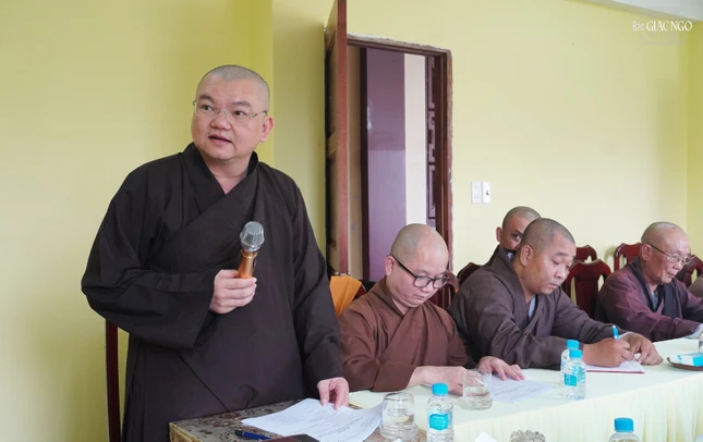 Tại buổi họp, đại diện cho Ban Thư ký, Đại đức Thích Nguyên Thanh, Phó ban Chánh Thư ký Ban Trị sự GHPGVN Q.Tân Phú trình bày kế hoạch tổ chức Đại lễ Phật đản và An cư kiết hạ