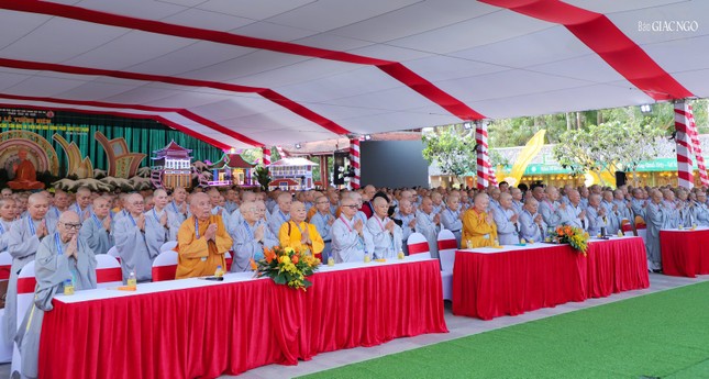 Niệm Phật cầu gia hộ