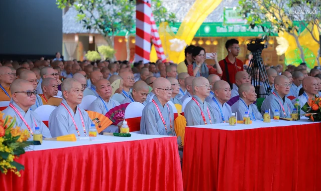 Chư Ni trưởng Phân ban Ni giới T.Ư tham dự lễ khai mạc