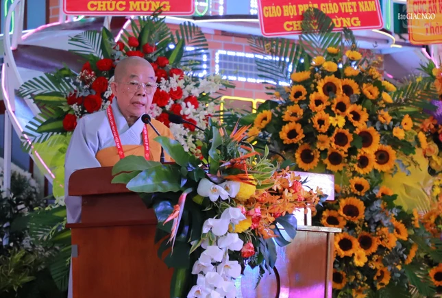 Ni trưởng Thích nữ Nhật Khương huấn từ đến chư Ni