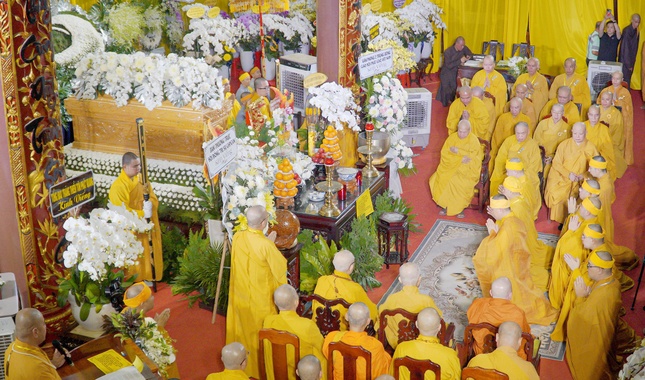 Lễ truy niệm Hòa thượng Thích Phước Hạnh sẽ cử hành vào lúc 8 giờ, ngày 19-4-2024 (11-3-Giáp Thìn), sau đó phụng tống kim quan trà-tỳ tại Sơn Trang Tiên Cảnh (H.Châu Thành A, tỉnh Hậu Giang)