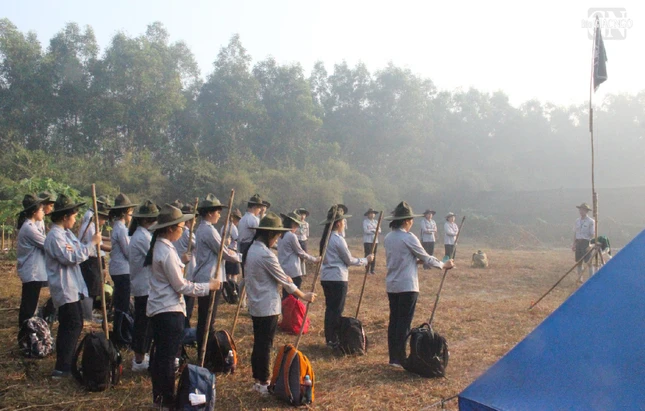 Đoàn sinh ngành Thanh có 4 bậc học: Hòa, Minh, Kiến, Trực. Mỗi bậc học 3 năm. Sau mỗi bậc học có thi khảo sát, nếu trúng cách Đoàn sinh sẽ được cấp chứng chỉ trúng cách để tiếp tục học bậc trên - Ảnh: Như Danh