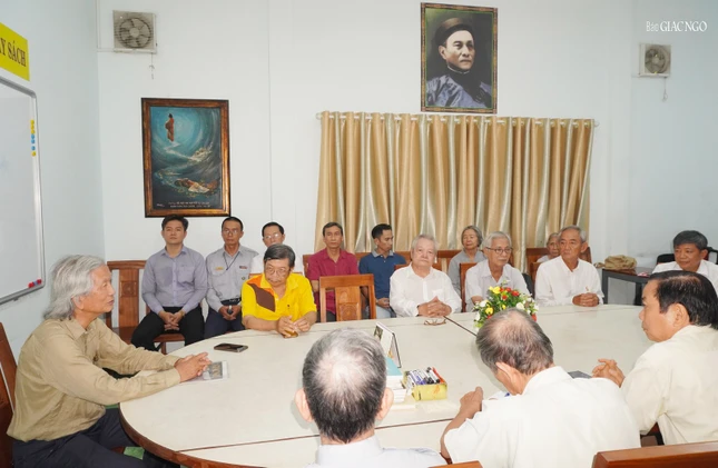 Quang cảnh buổi tọa đàm