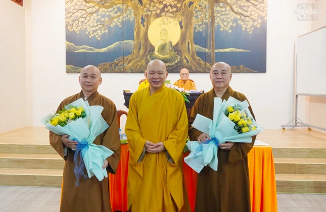 Ban Trị sự GHPGVN Q.12 ra mắt bổ sung nhân sự Thượng tọa Thích Lệ Thọ làmTrưởng ban Hoằng pháp Phật giáo Q.12; Thượng tọa Thích Minh Tâm làm Phó ban Trị sự GHPGVN Q.12 Ban Trị sự GHPGVN Q.12 ra mắt bổ sung nhân sự Thượng tọa Thích Lệ Thọ làmTrưởng ban Hoằng pháp Phật giáo Q.12; Thượng tọa Thích Minh Tâm làm Phó ban Trị sự GHPGVN Q.12