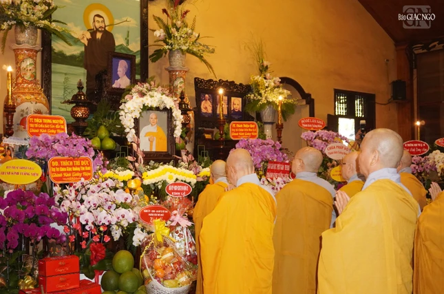 Tưởng niệm công đức Ni trưởng Thích nữ Như Hoa cả một đời tận tâm vì Phật pháp, tận lực với chúng sinh