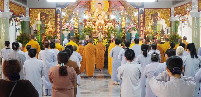 Quang cảnh buổi lễ