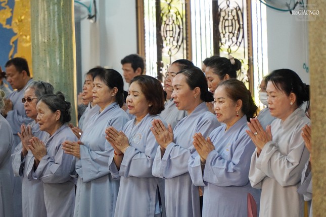 Đông đảo Phật tử đồng tham dự