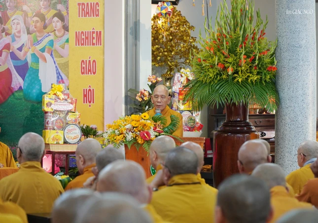Thượng tọa Thích Giác Trí phát biểu khai mạc