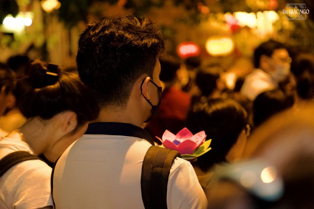 Thành kính trang nghiêm