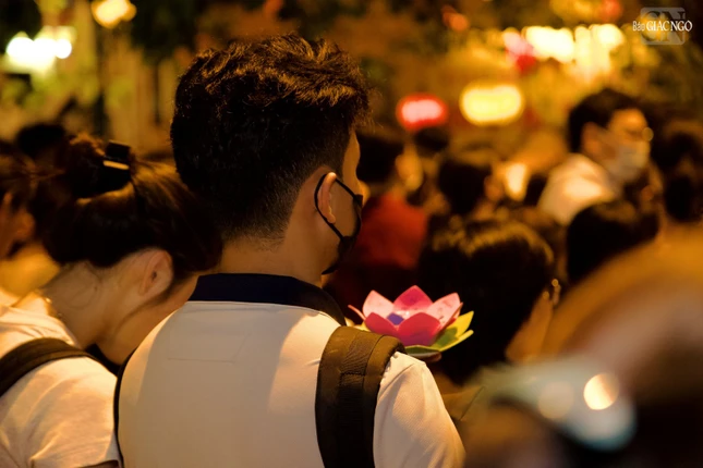 Thành kính trang nghiêm