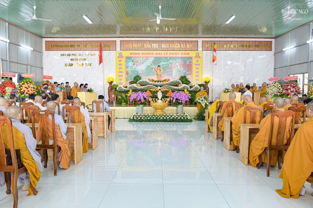 Đại lễ Phật đản diễn ra tại chùa Pháp Thành