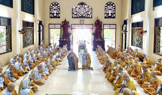 Ni sư Thích nữ Diệu Minh, Hóa chủ trường hạ kiểm chúng