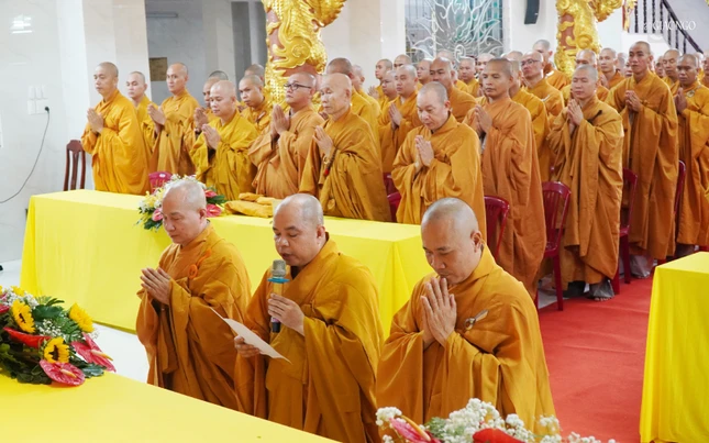 Cung an chức sự trường hạ chùa Hưng Phước Cung an chức sự trường hạ chùa Hưng Phước