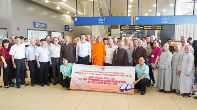 Chương trình tham quan và thử nghiệm trên tuyến Metro số 1 (Bến Thành - Suối Tiên) do Ban Thường trực Ủy ban MTTQVN TP.HCM tổ chức