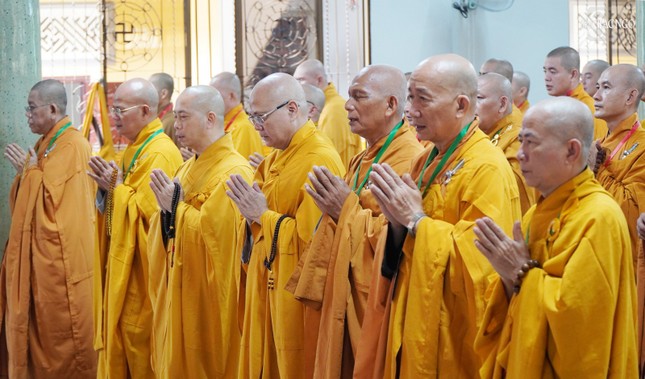 Khóa lễ tụng kinh Di giáo