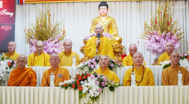 Hòa thượng Thích Minh Thiện phát biểu