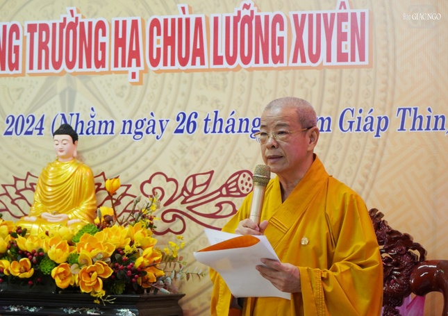 Hòa thượng Thích Trí Minh phát biểu chào mừng