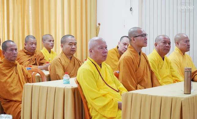 Chư Tăng tham dự