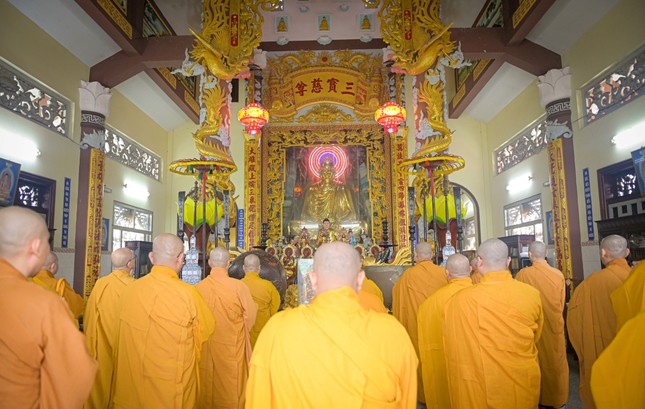 Trang nghiêm khóa lễ Bố-tát tại trường hạ chùa Pháp Thành, H.Củ Chi