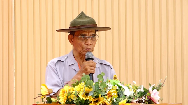 Huynh trưởng Thị Bá Huỳnh Văn Tùng Trại trưởng Liên trại huấn luyện